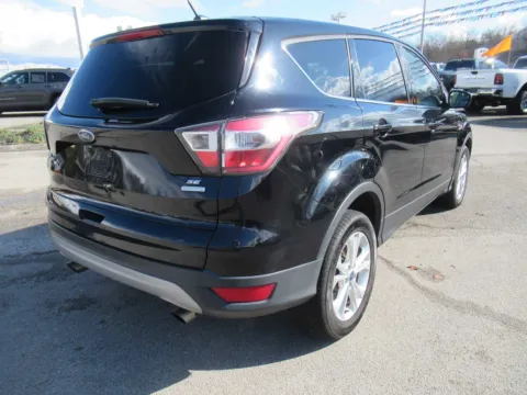 More photos of 2017 Ford Escape SE at Farris Motor Company - Jefferson City, TN