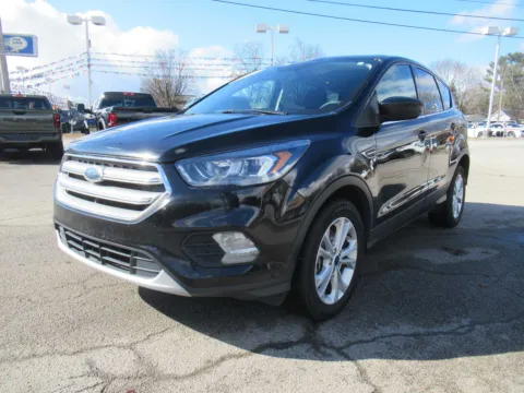 Black 2017 Ford Escape SE for sale in Jefferson City, TN