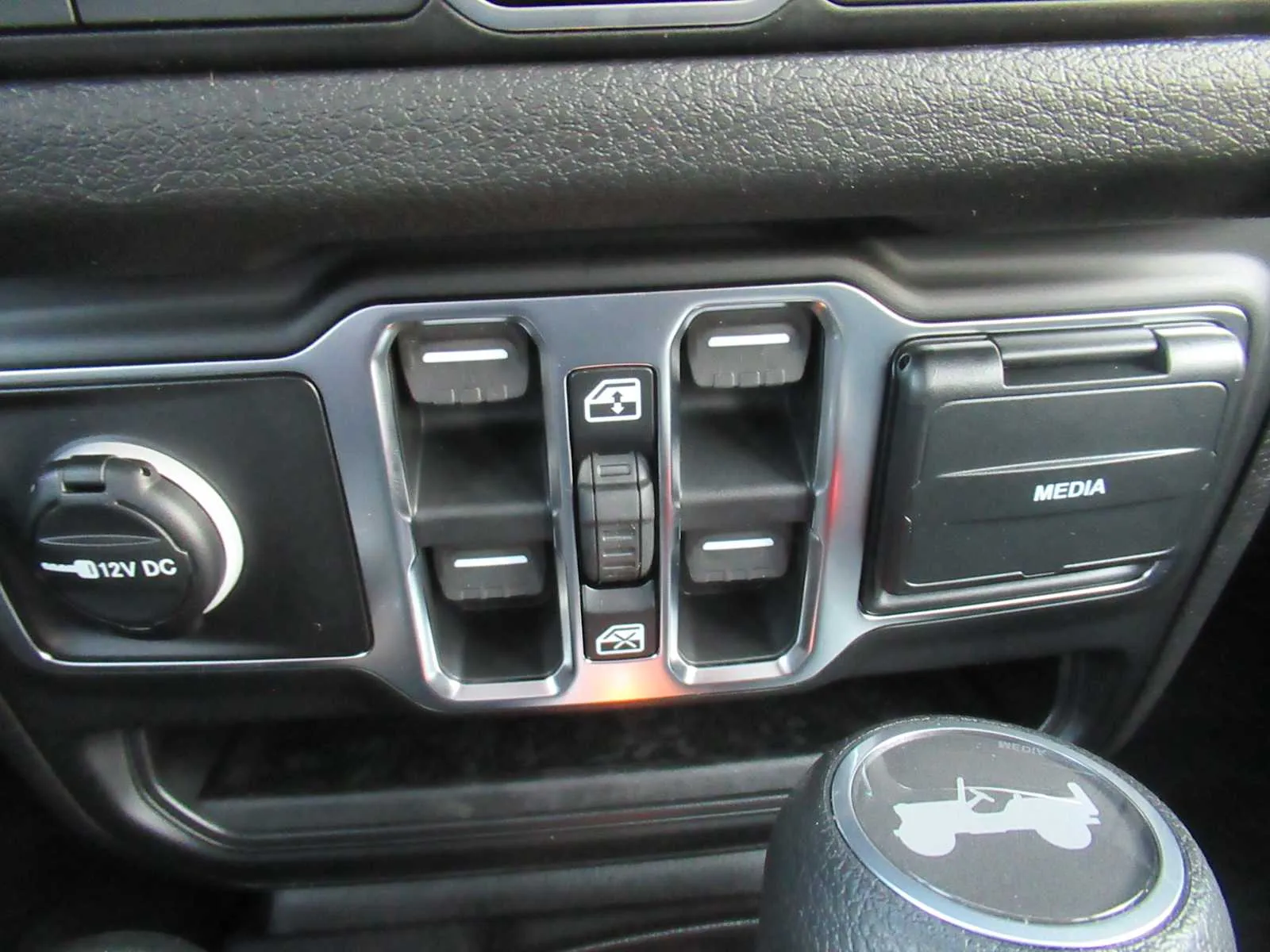 2026 Jeep Wrangler 4-Door Sport - Photo 36