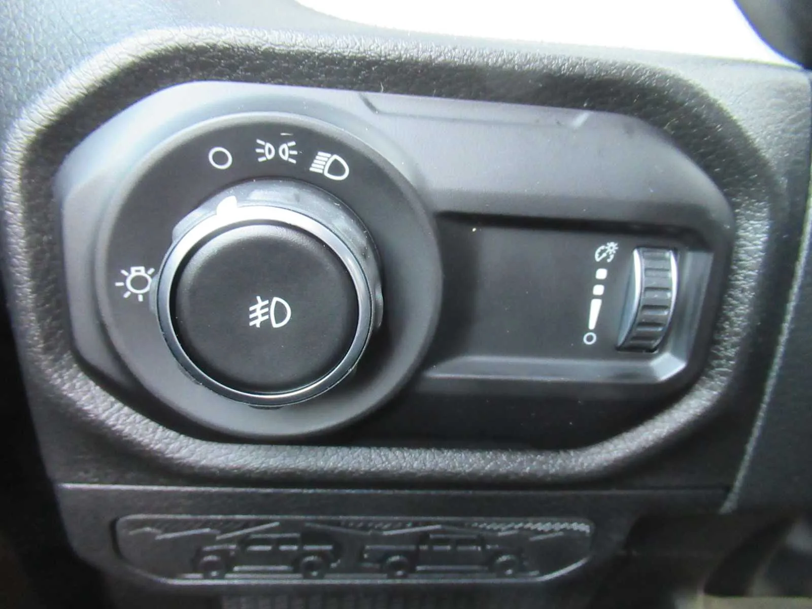 2026 Jeep Wrangler 4-Door Sport - Photo 27