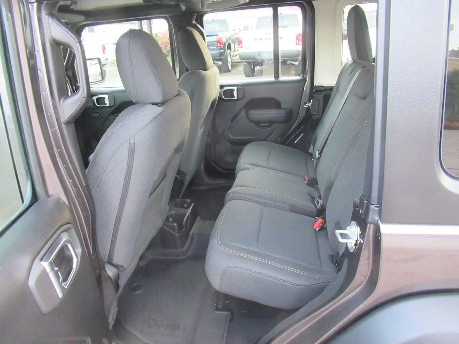2026 Jeep Wrangler 4-Door Sport - Photo 41
