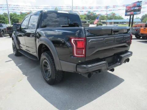More photos of 2018 Ford F-150 Raptor at Farris Motor Company - Jefferson City, TN