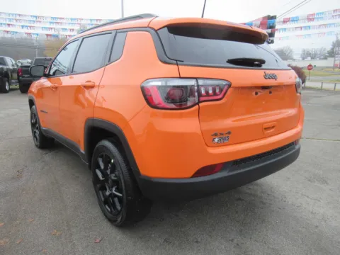 Another view of 2026 Jeep Compass Latitude Altitude for sale in Jefferson City, TN at Farris Motor Company - Jefferson City