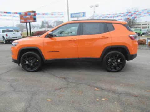 Photos of 2026 Jeep Compass Latitude Altitude for sale in Jefferson City, TN at Farris Motor Company - Jefferson City