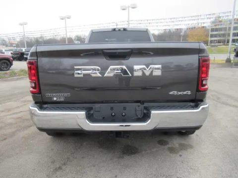 More photos of 2026 Ram 3500 Big Horn at Farris Motor Company - Jefferson City, TN