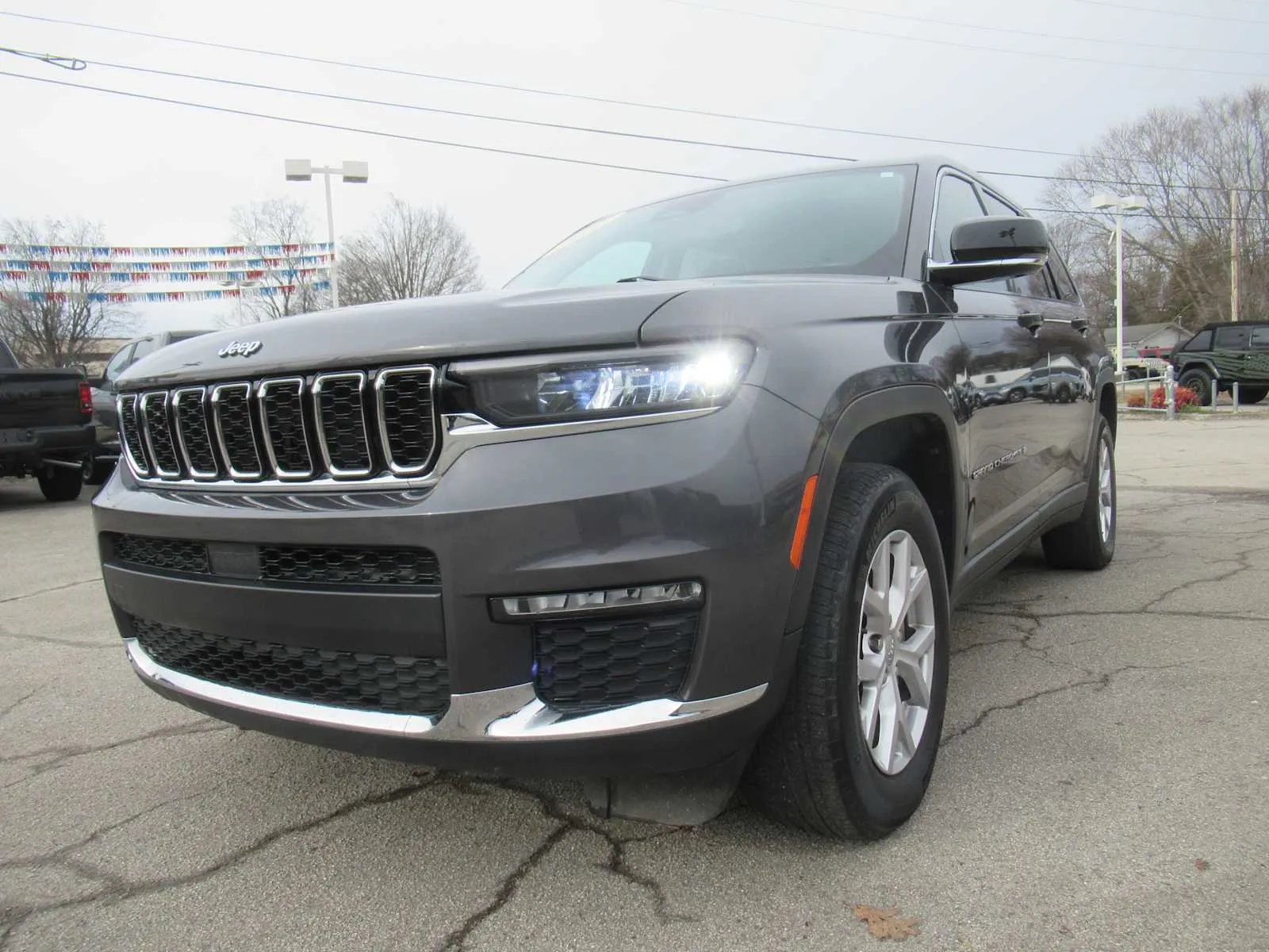 2021 Jeep Grand Cherokee L Limited's photo