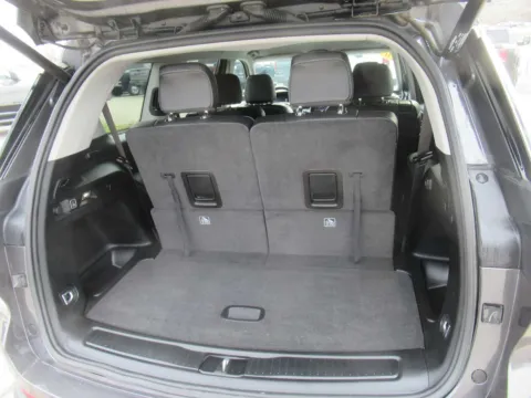 More photos of 2021 Jeep Grand Cherokee L Limited at Farris Motor Company - Jefferson City, TN