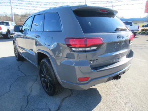 Another view of 2020 Jeep Grand Cherokee Altitude for sale in Jefferson City, TN at Farris Motor Company - Jefferson City