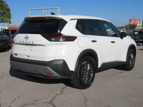 More photos of 2023 Nissan Rogue S at Farris Motor Company - Jefferson City, TN