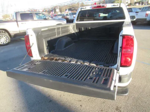 More photos of 2020 Chevrolet Colorado 2WD LT at Farris Motor Company - Jefferson City, TN