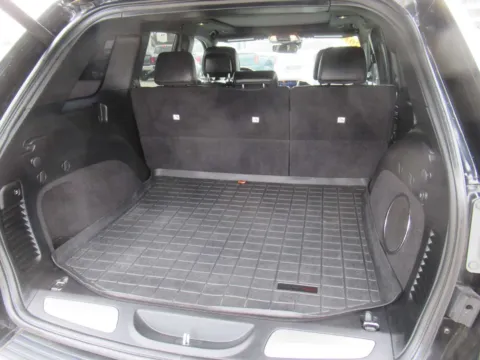 More photos of 2019 Jeep Grand Cherokee Overland at Farris Motor Company - Jefferson City, TN