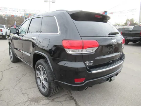 Another view of 2019 Jeep Grand Cherokee Overland for sale in Jefferson City, TN at Farris Motor Company - Jefferson City