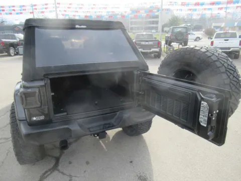 More photos of 2020 Jeep Wrangler Unlimited Sahara at Farris Motor Company - Jefferson City, TN