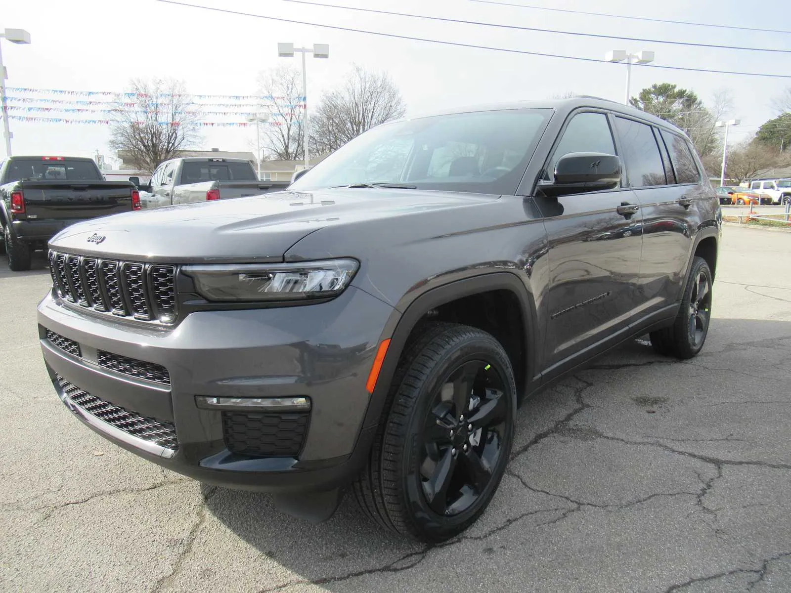 2025 Jeep Grand Cherokee L Limited's photo