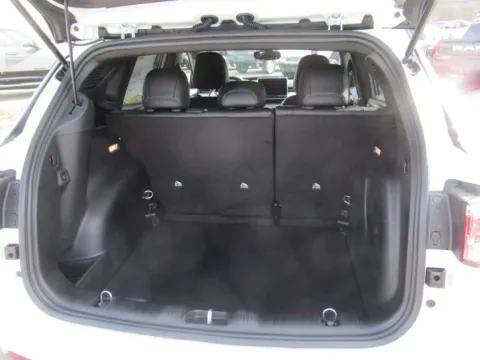 More photos of 2026 Jeep Compass Limited at Farris Motor Company - Jefferson City, TN