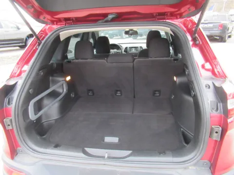 More photos of 2017 Jeep Cherokee Sport at Farris Motor Company - Jefferson City, TN