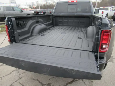 More photos of 2026 Ram 3500 Tradesman at Farris Motor Company - Jefferson City, TN