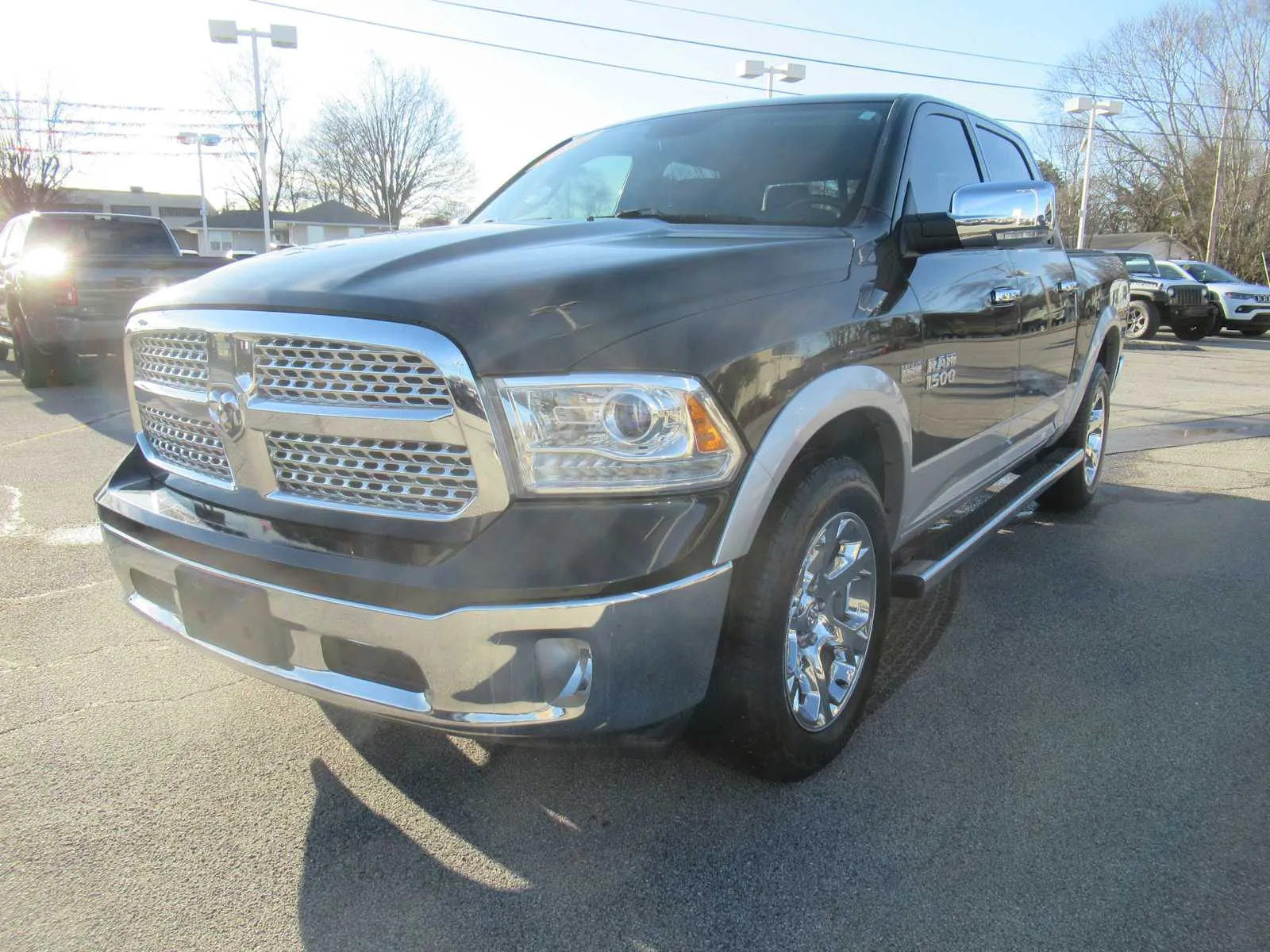 Black 2016 Ram 1500 Laramie for sale in Jefferson City, TN
