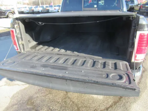 More photos of 2016 Ram 1500 Laramie at Farris Motor Company - Jefferson City, TN