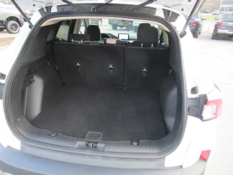 More photos of 2020 Ford Escape SE at Farris Motor Company - Jefferson City, TN