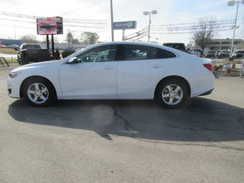 Photos of 2024 Chevrolet Malibu LT for sale in Jefferson City, TN at Farris Motor Company - Jefferson City