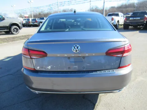 More photos of 2021 Volkswagen Passat 2.0T SE at Farris Motor Company - Jefferson City, TN