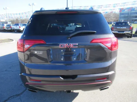 More photos of 2019 GMC Acadia Denali at Farris Motor Company - Jefferson City, TN
