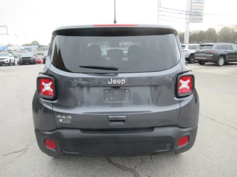 More photos of 2023 Jeep Renegade Latitude at Farris Motor Company - Jefferson City, TN