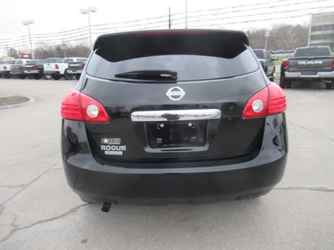 More photos of 2015 Nissan Rogue Select S at Farris Motor Company - Jefferson City, TN