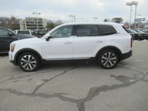 Photos of 2022 Kia Telluride EX for sale in Jefferson City, TN at Farris Motor Company - Jefferson City