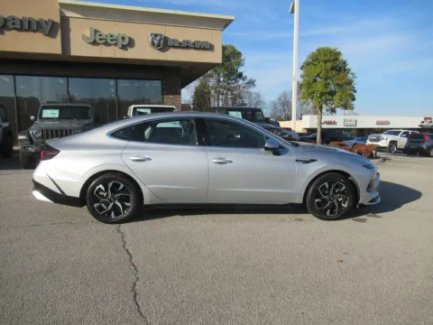 More photos of 2024 Hyundai Sonata SEL at Farris Motor Company - Jefferson City, TN