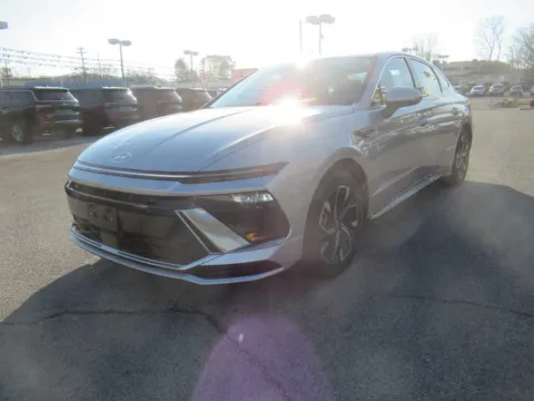 Silver 2024 Hyundai Sonata SEL for sale in Jefferson City, TN