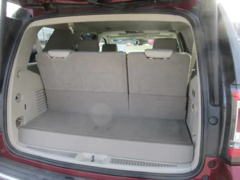 More photos of 2020 GMC Yukon Denali at Farris Motor Company - Jefferson City, TN