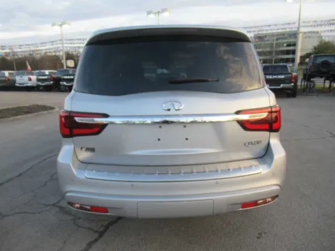 More photos of 2019 INFINITI QX80 LUXE at Farris Motor Company - Jefferson City, TN