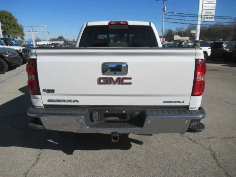 More photos of 2014 GMC Sierra 1500 Denali at Farris Motor Company - Jefferson City, TN