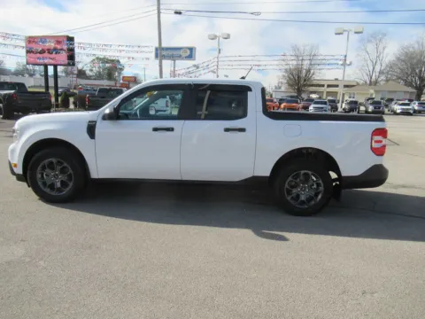 Photos of 2024 Ford Maverick XLT for sale in Jefferson City, TN at Farris Motor Company - Jefferson City