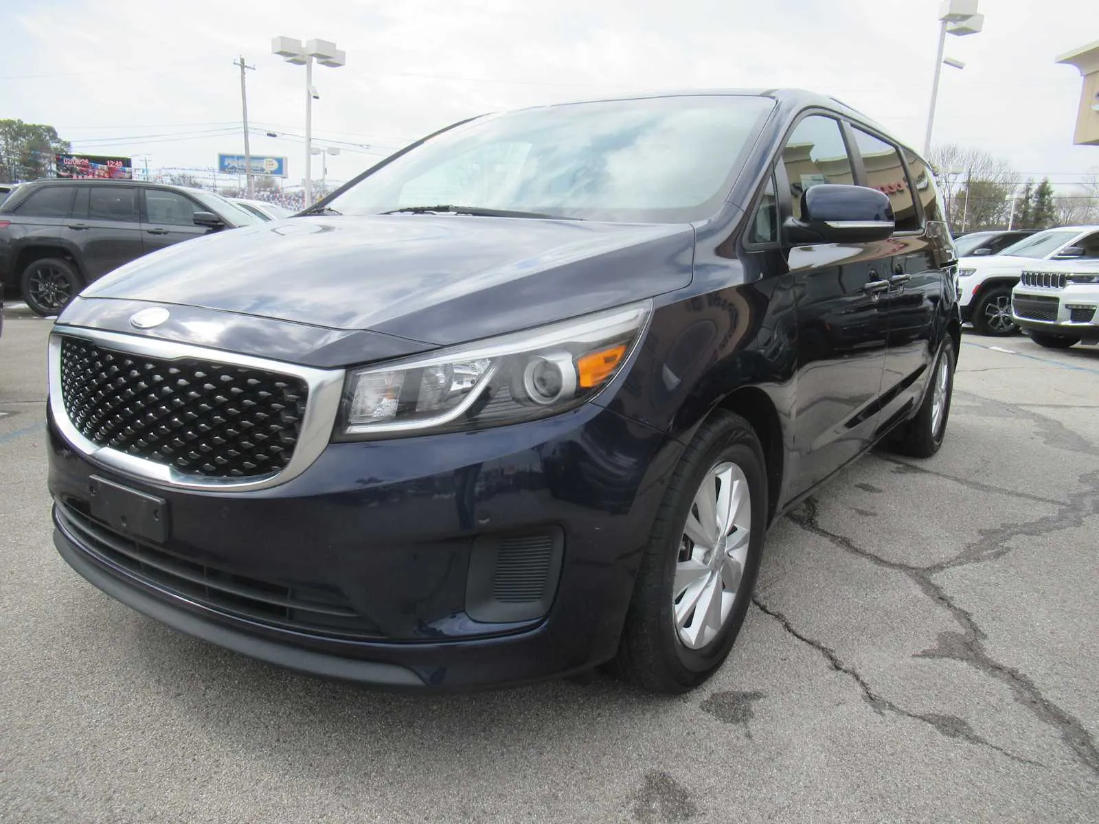 Blue 2018 Kia Sedona LX for sale in Jefferson City, TN