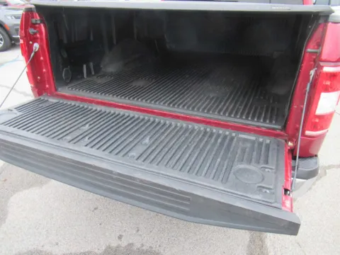 More photos of 2019 Ford F-150 XLT at Farris Motor Company - Jefferson City, TN