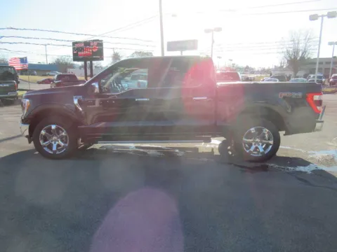 Photos of 2022 Ford F-150 LARIAT for sale in Jefferson City, TN at Farris Motor Company - Jefferson City