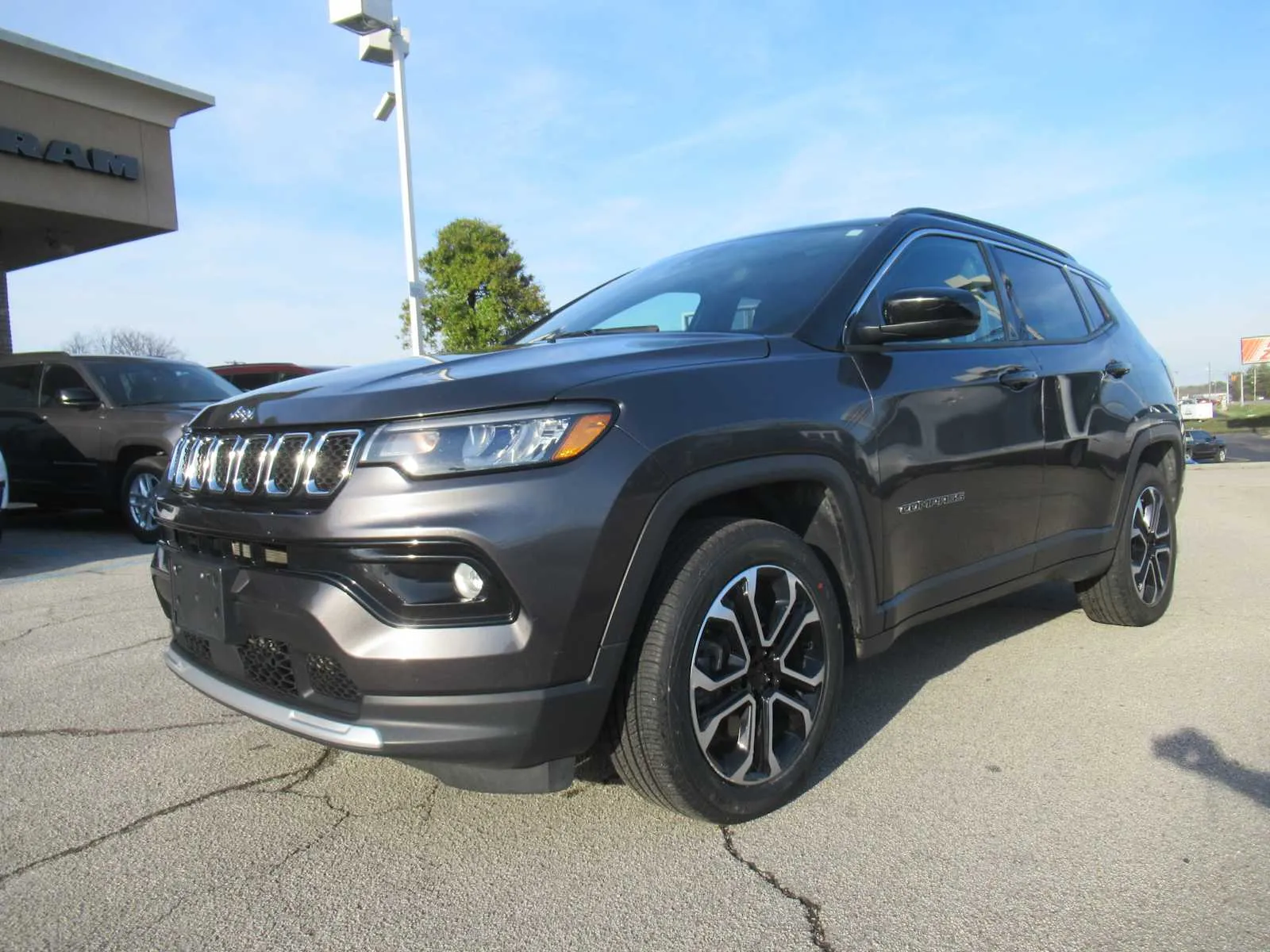 Gray 2023 Jeep Compass Limited for sale in Jefferson City, TN