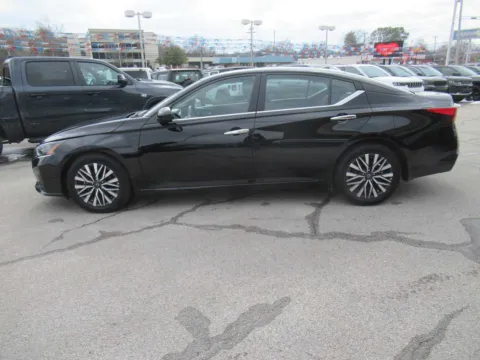 Photos of 2024 Nissan Altima 2.5 SV for sale in Jefferson City, TN at Farris Motor Company - Jefferson City