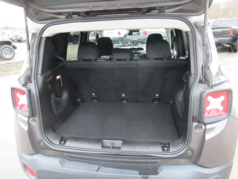 More photos of 2019 Jeep Renegade Sport at Farris Motor Company - Jefferson City, TN