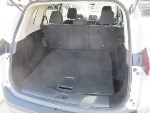 More photos of 2023 Nissan Rogue SV at Farris Motor Company - Jefferson City, TN