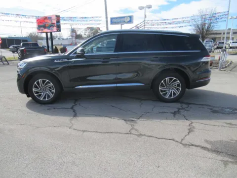 Photos of 2023 Lincoln Aviator Standard for sale in Jefferson City, TN at Farris Motor Company - Jefferson City