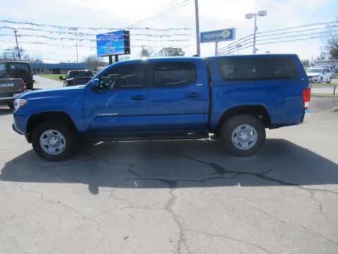 Photos of 2016 Toyota Tacoma SR5 for sale in Jefferson City, TN at Farris Motor Company - Jefferson City
