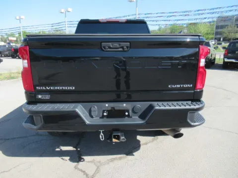 More photos of 2021 Chevrolet Silverado 2500HD Custom at Farris Motor Company - Jefferson City, TN