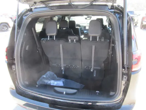 More photos of 2026 Chrysler Pacifica Select at Farris Motor Company - Jefferson City, TN