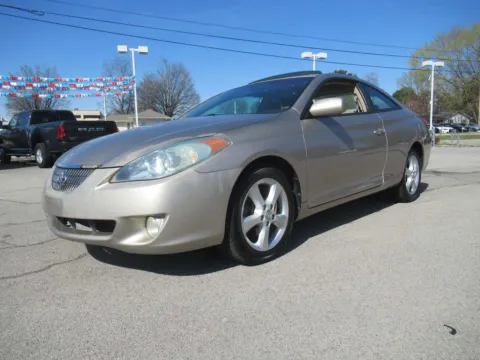 Beige 2004 Toyota Camry Solara SLE for sale in Jefferson City, TN