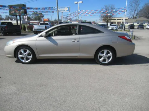 Photos of 2004 Toyota Camry Solara SLE for sale in Jefferson City, TN at Farris Motor Company - Jefferson City