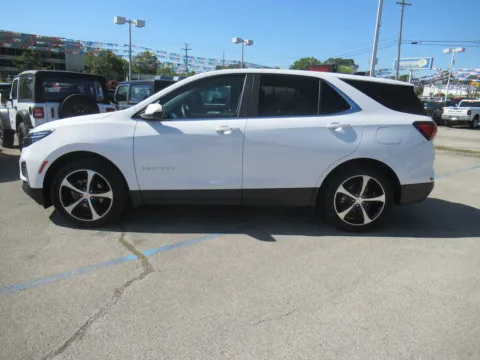 Photos of 2024 Chevrolet Equinox LT for sale in Jefferson City, TN at Farris Motor Company - Jefferson City